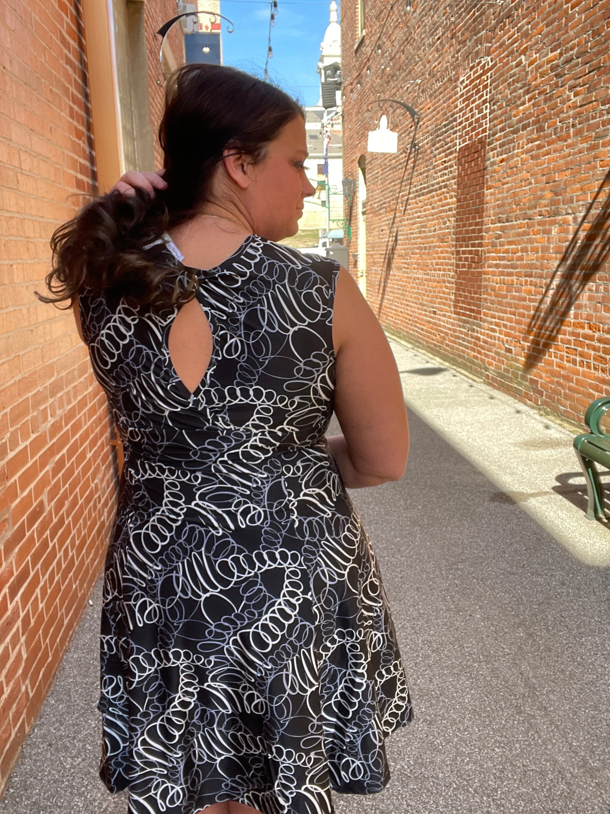 BLACK SWIRL PRINTED A LINE DRESS