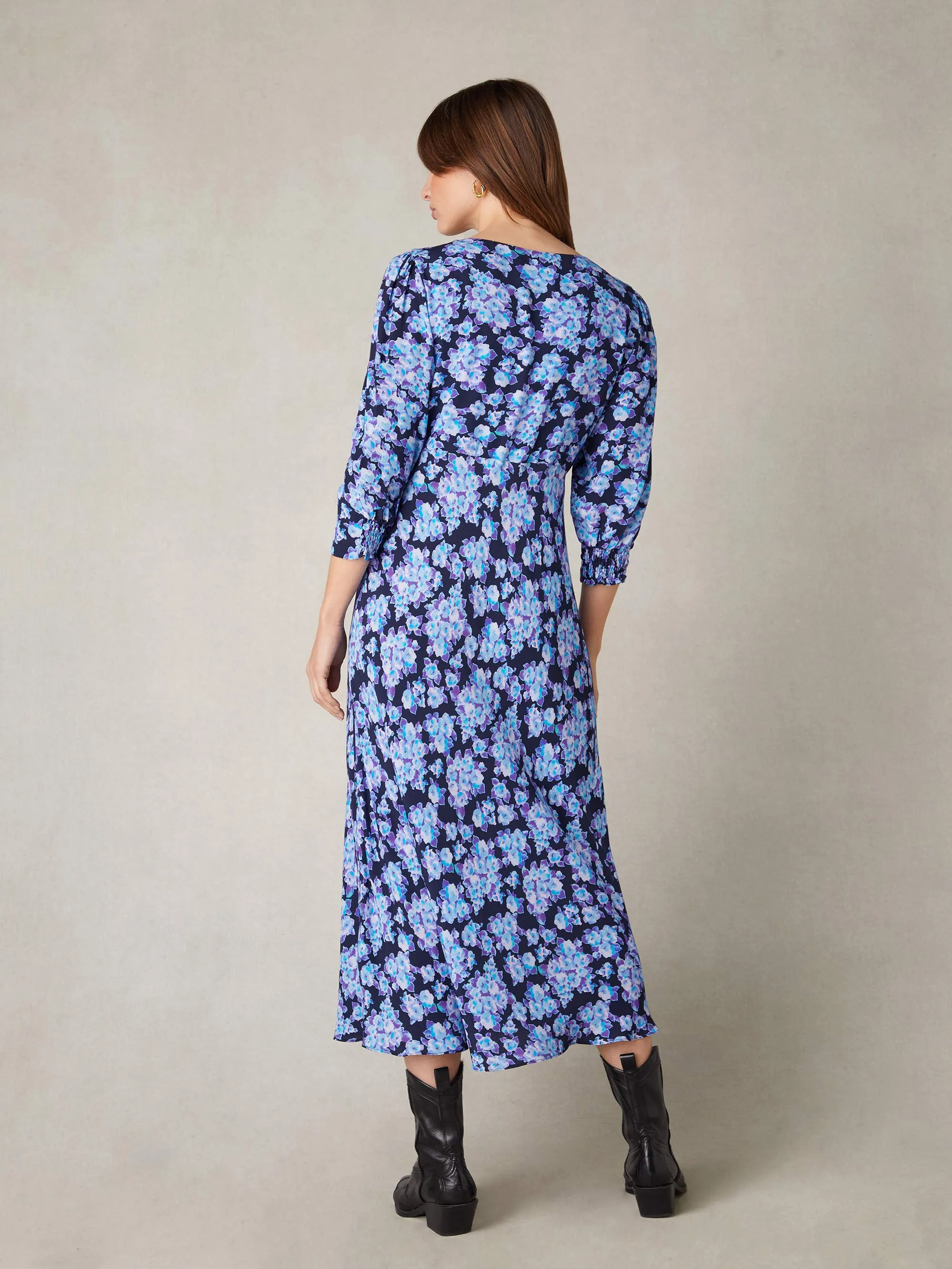 Blue Blurred Floral Print V-Neck Midi Dress