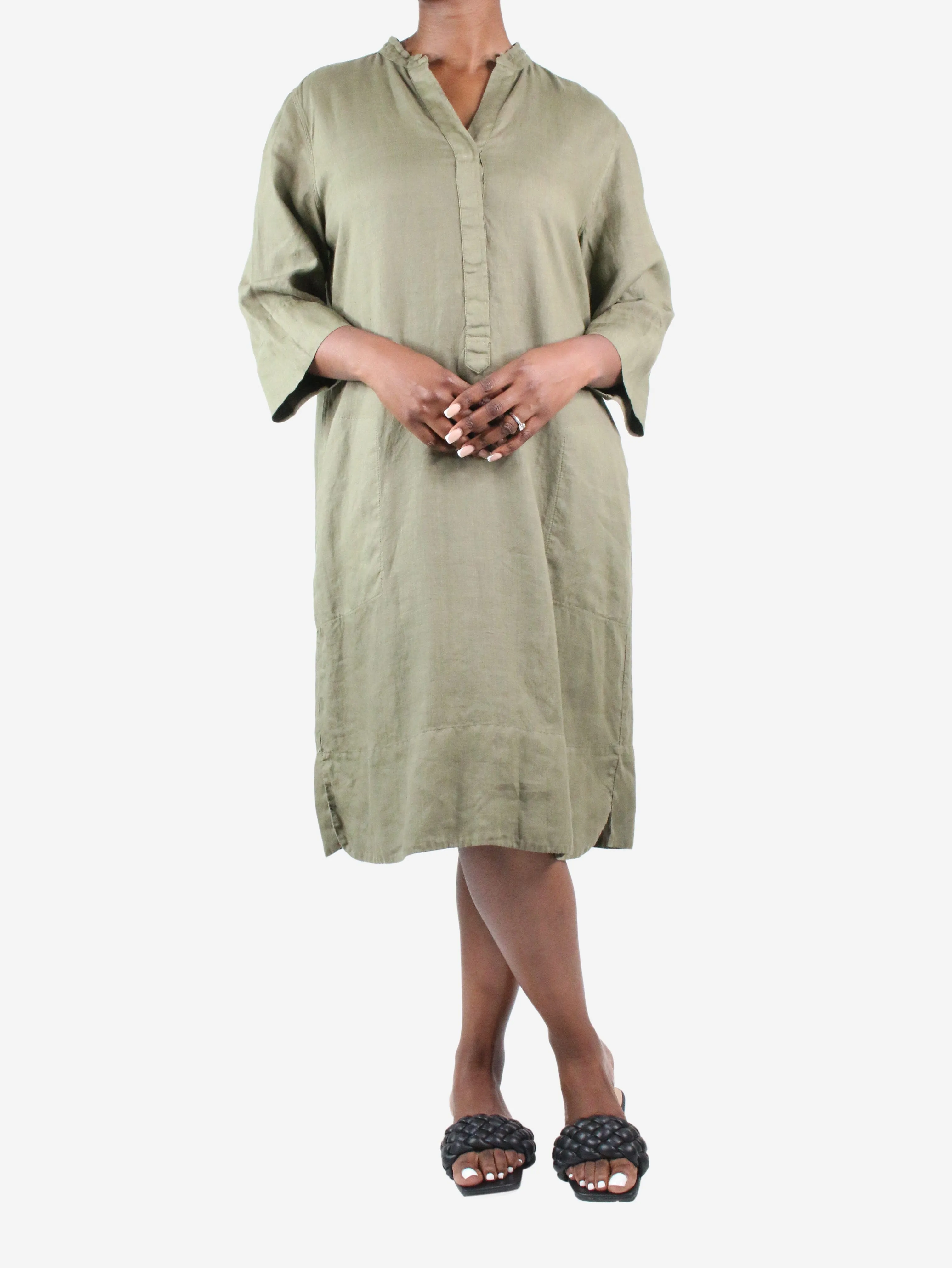 Green v-neck linen dress - size UK 16