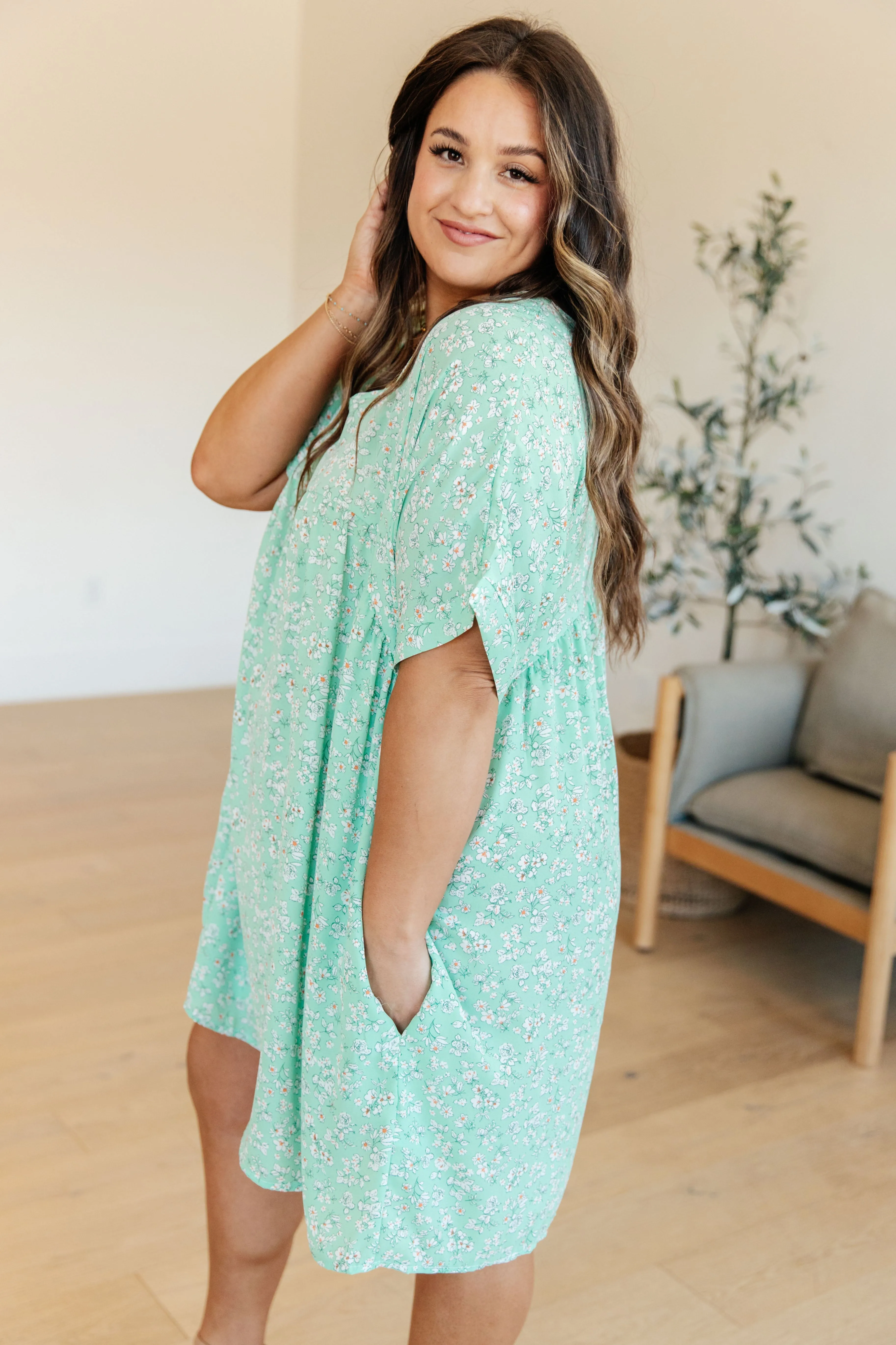 Rodeo Lights Dolman Sleeve Dress in Mint Floral